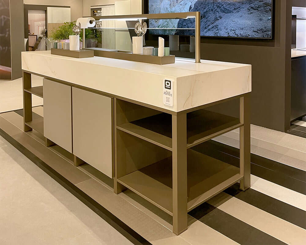 Struttura Aluframe Ossicolor con finiture personalizzabili in alluminio modulare.jpg